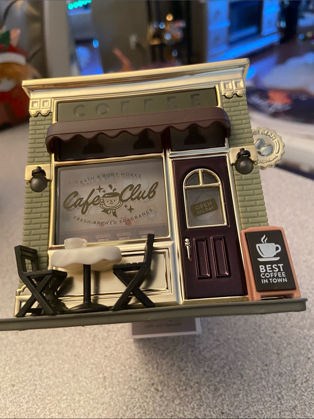 Bath & Body Works Cafe Club Coffee Shop     Brown, Cream & Gold projector wa